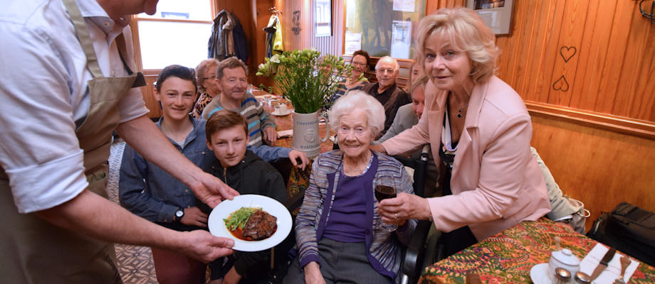 100-jarige verklapt geheim voor lang leven